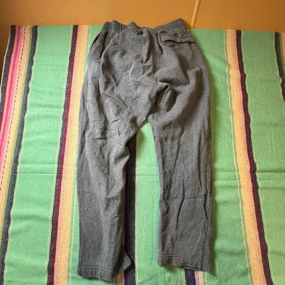 Nike Sweatpants Mens Medium Gray Club Fleece Straight Leg Joggers BV2707-071